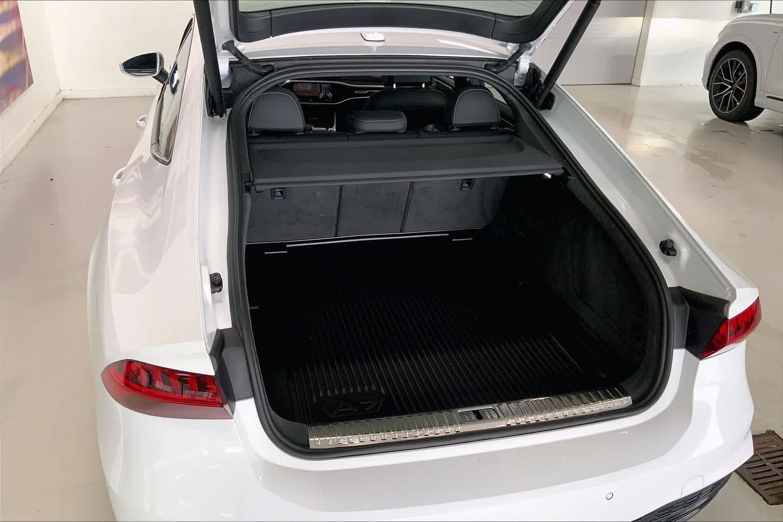 Thumbnail: 2023 Audi A7 - 17