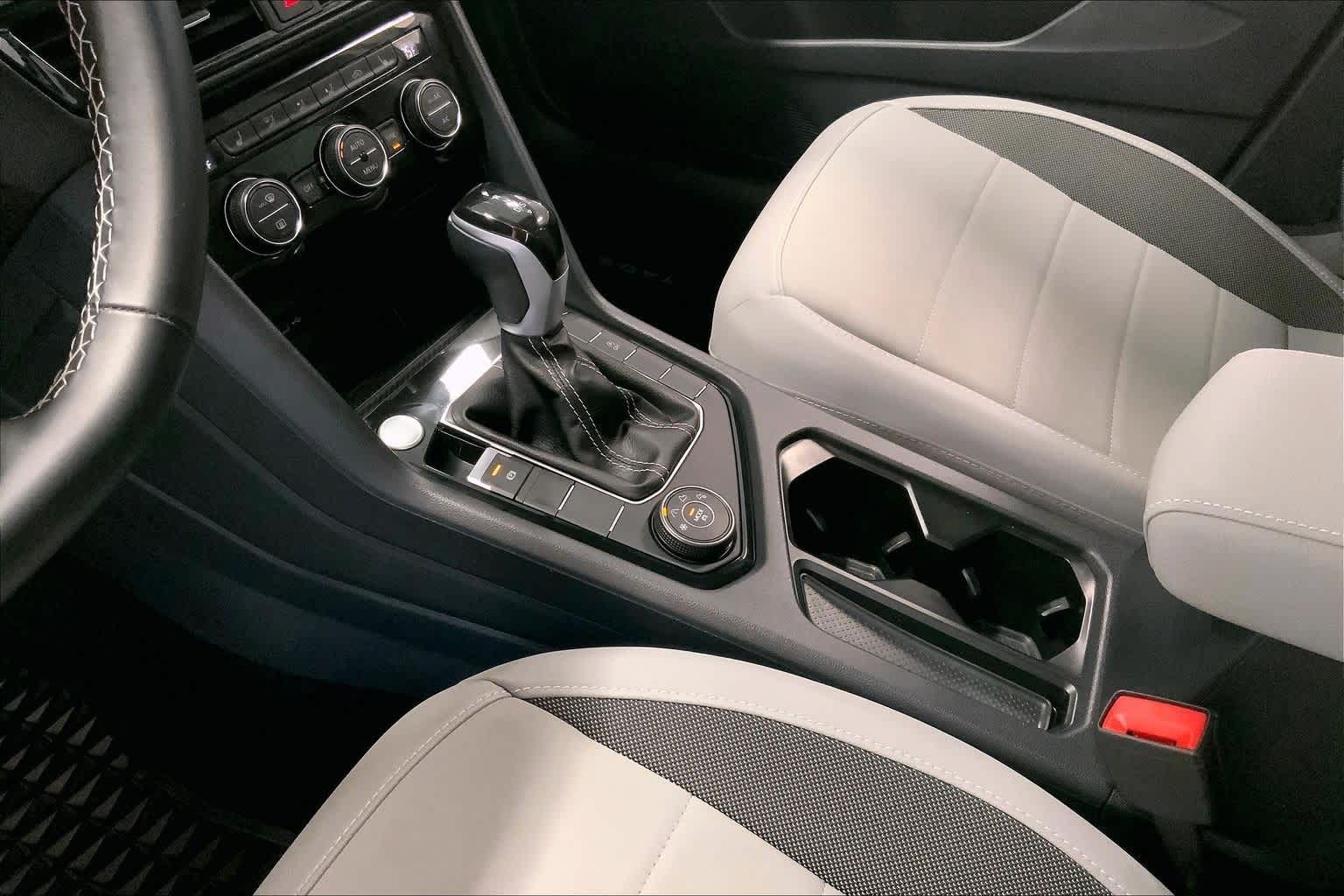 Thumbnail: 2024 Volkswagen Taos - 15