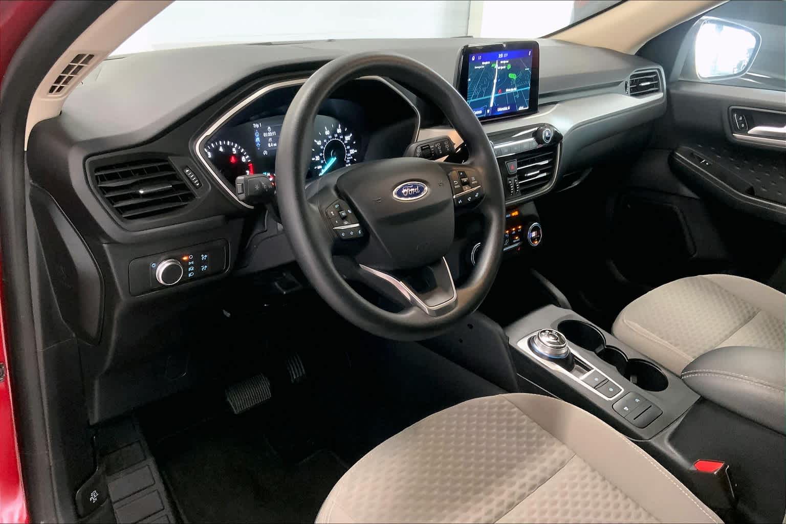 Used 2020 Ford Escape SE with VIN 1FMCU9G69LUA77958 for sale in Johnston, IA
