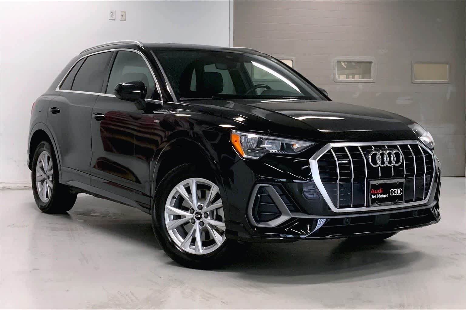 Thumbnail: 2022 Audi Q3 - 21