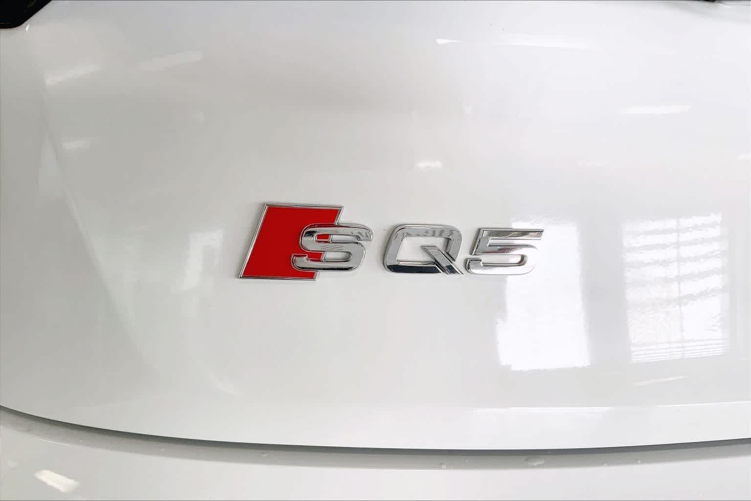 Thumbnail: 2024 Audi SQ5 - 7