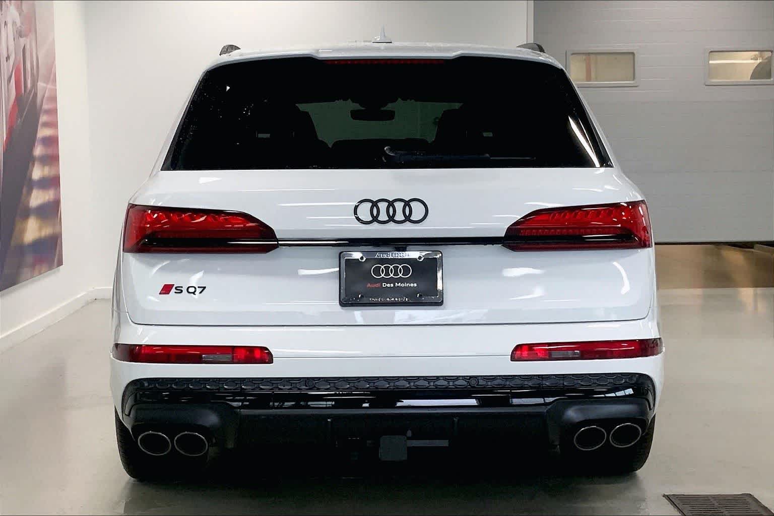 Thumbnail: 2026 Audi SQ7 - 5