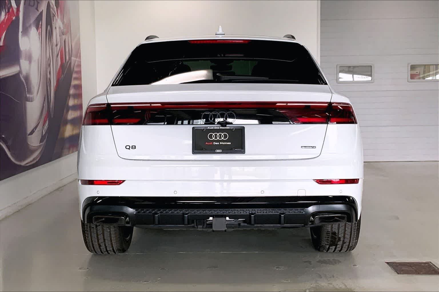 Thumbnail: 2026 Audi Q8 - 5
