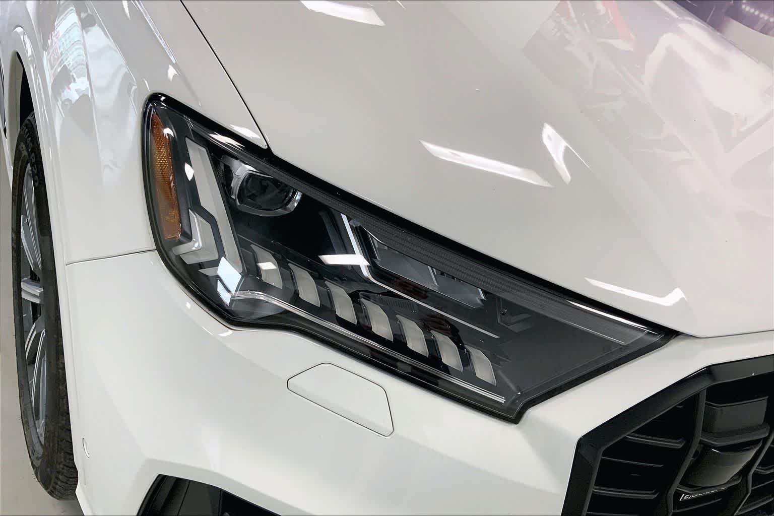 Thumbnail: 2023 Audi Q7 - 28