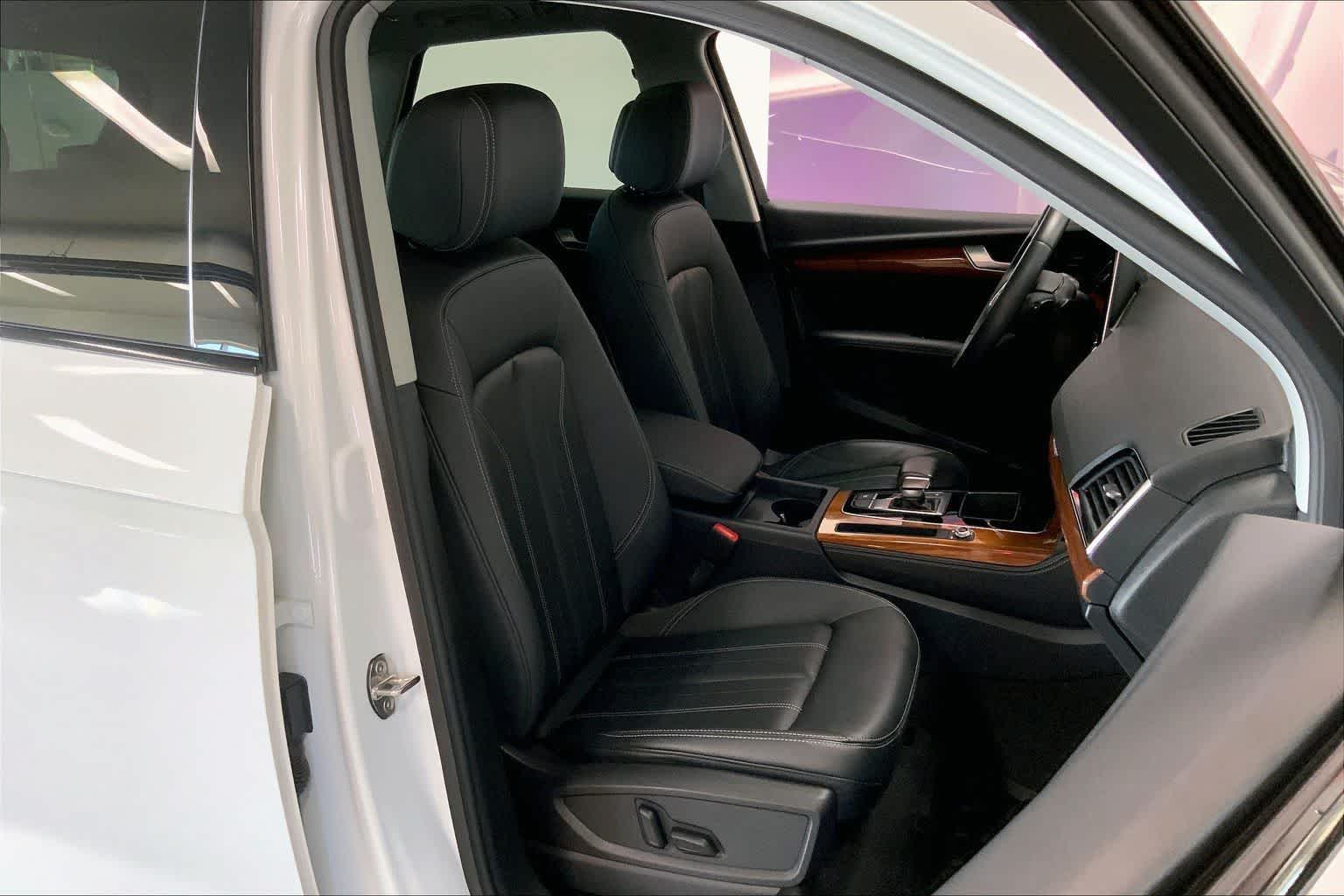 Thumbnail: 2023 Audi Q5 - 12