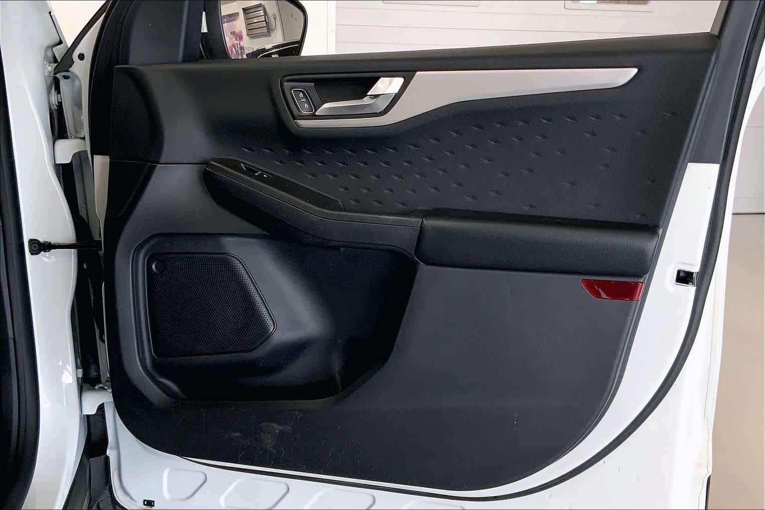 Thumbnail: 2020 Ford Escape - 24