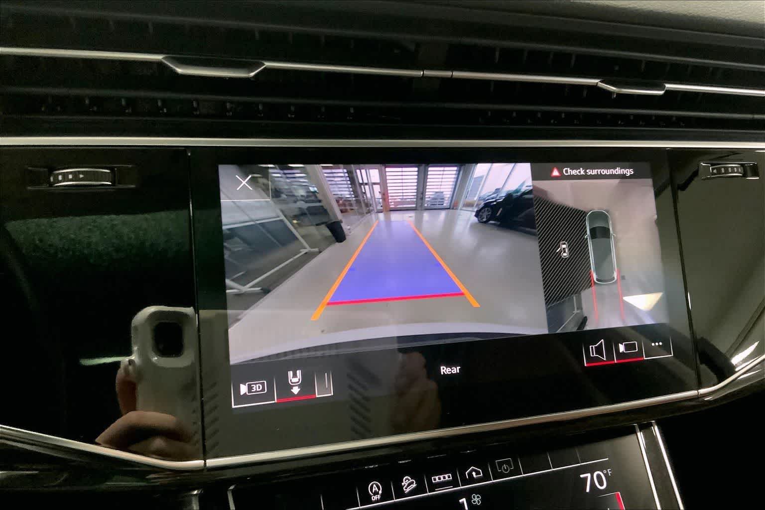 Thumbnail: 2022 Audi Q7 - 23