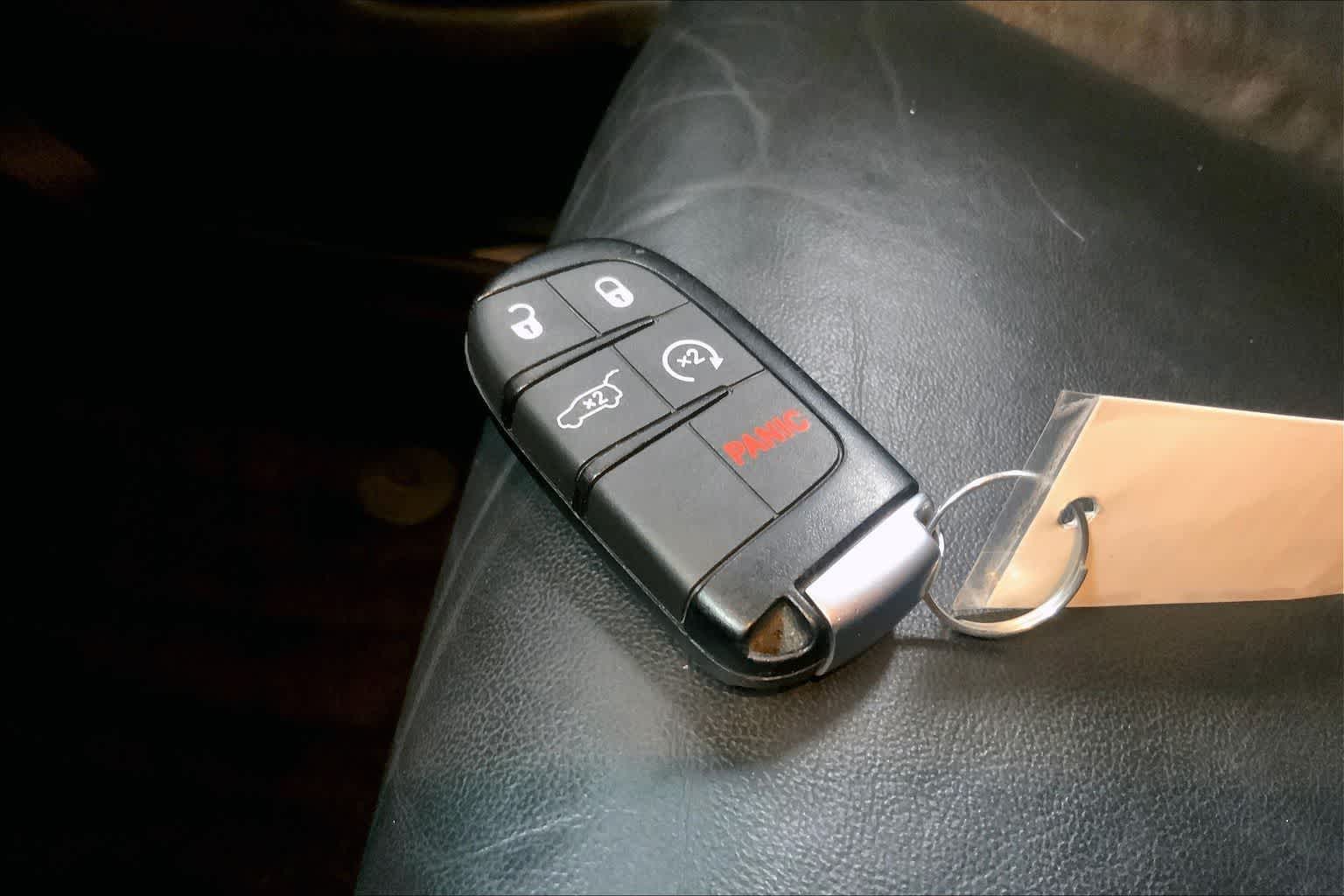 Thumbnail: 2019 Jeep Grand Cherokee - 17