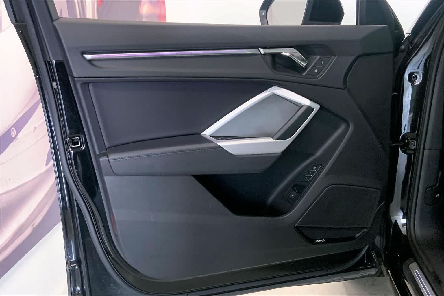 Thumbnail: 2023 Audi Q3 - 24