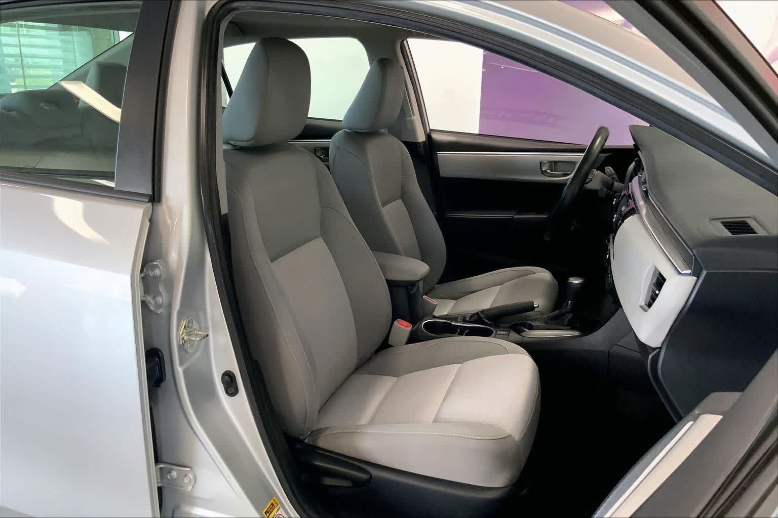 Thumbnail: 2015 Toyota Corolla - 12