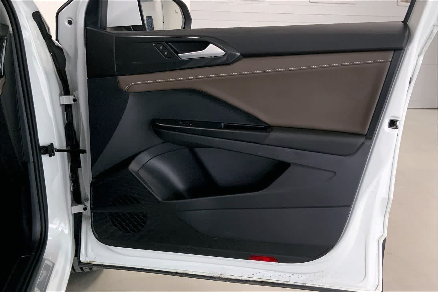 Thumbnail: 2023 Volkswagen Taos - 26