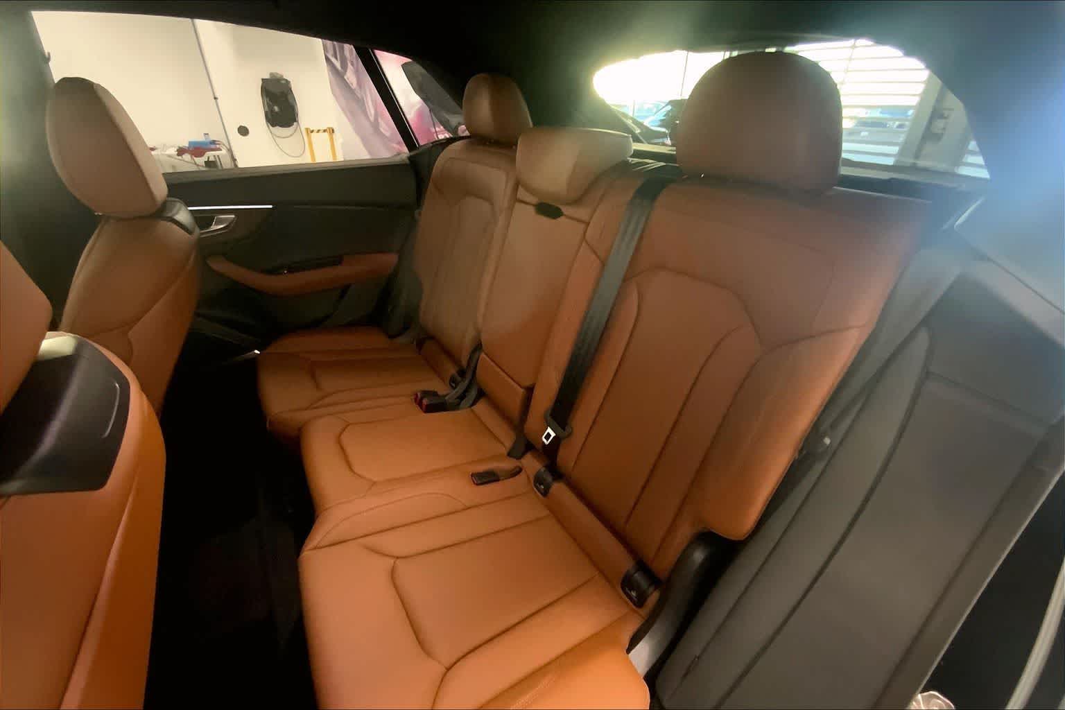 Thumbnail: 2026 Audi Q8 - 13