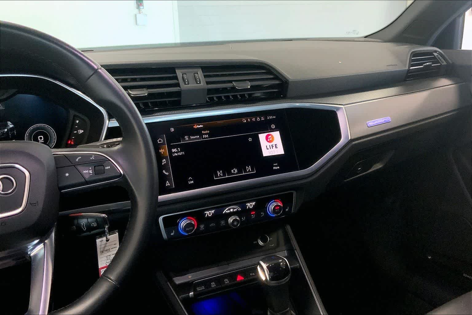 Thumbnail: 2023 Audi Q3 - 14