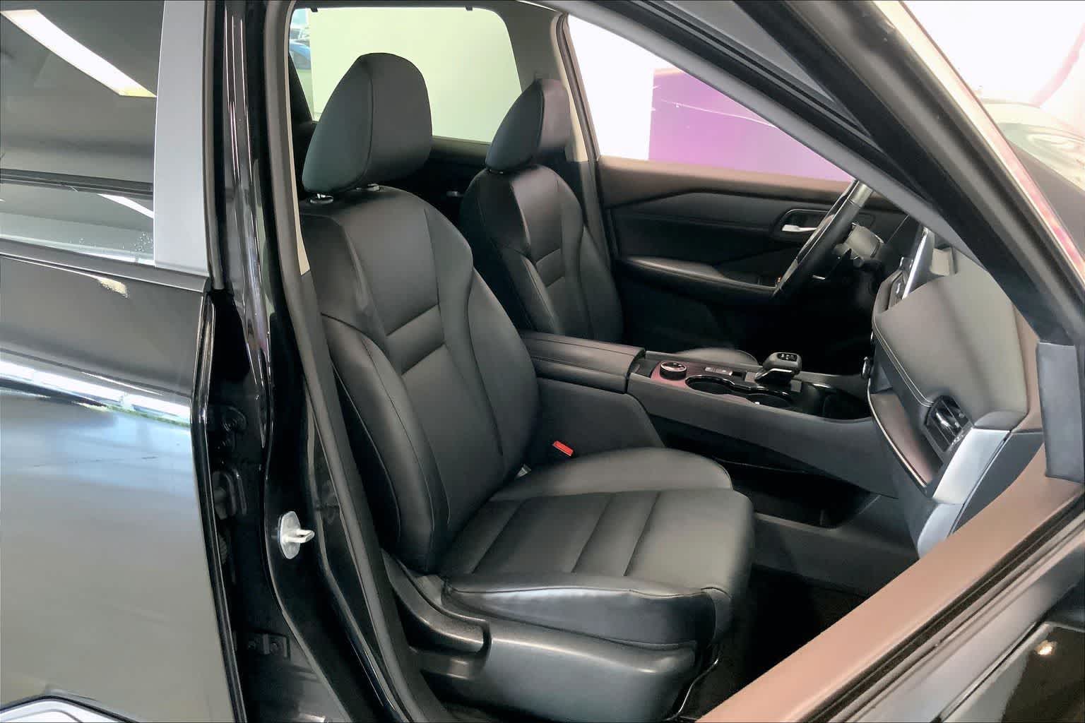 Thumbnail: 2023 Nissan Rogue - 11