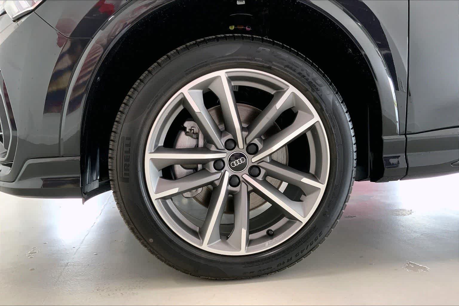 Thumbnail: 2025 Audi Q3 - 7