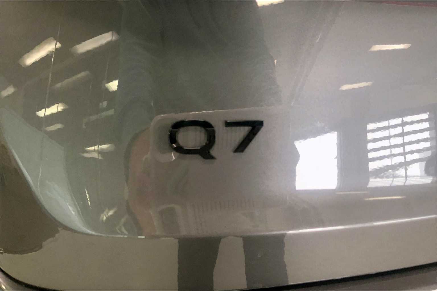Thumbnail: 2026 Audi Q7 - 7