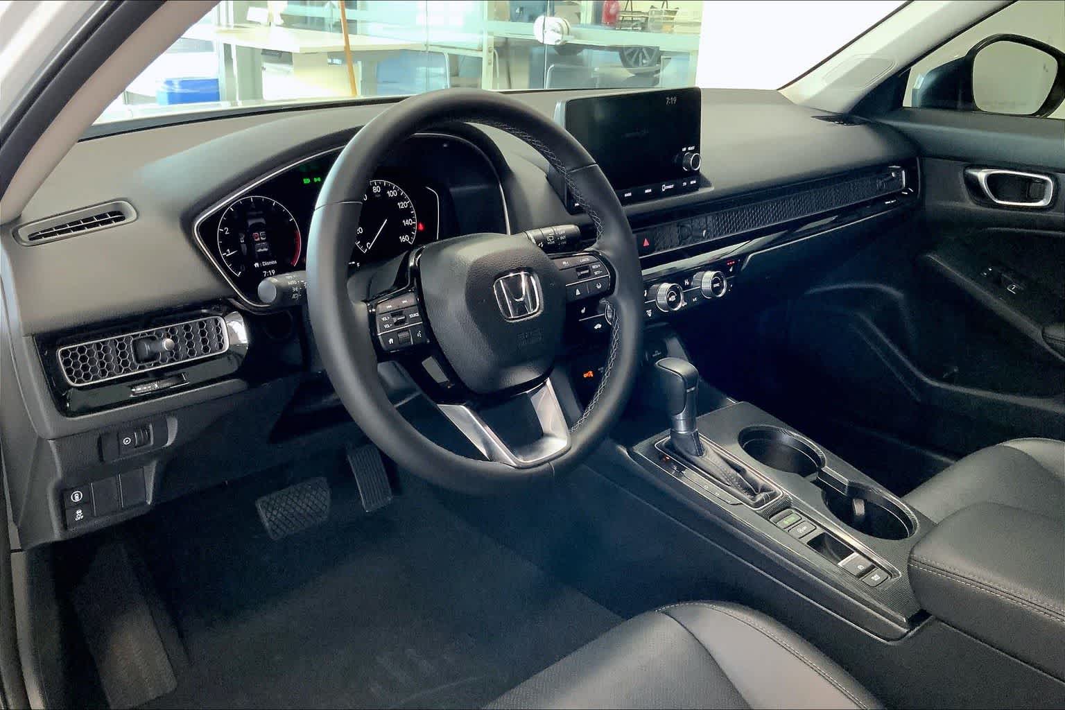 Thumbnail: 2022 Honda Civic - 2