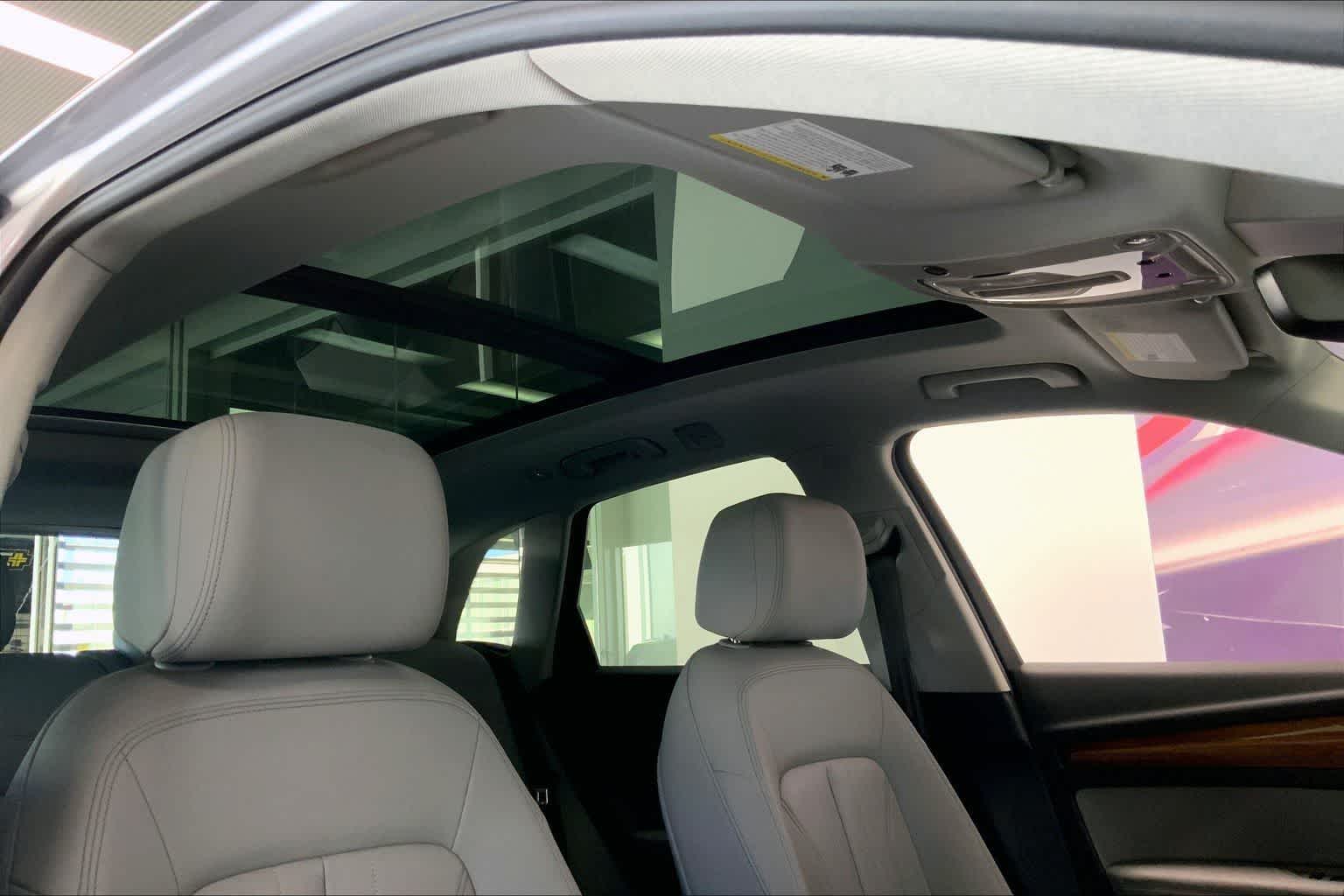 Thumbnail: 2022 Audi Q5 - 28