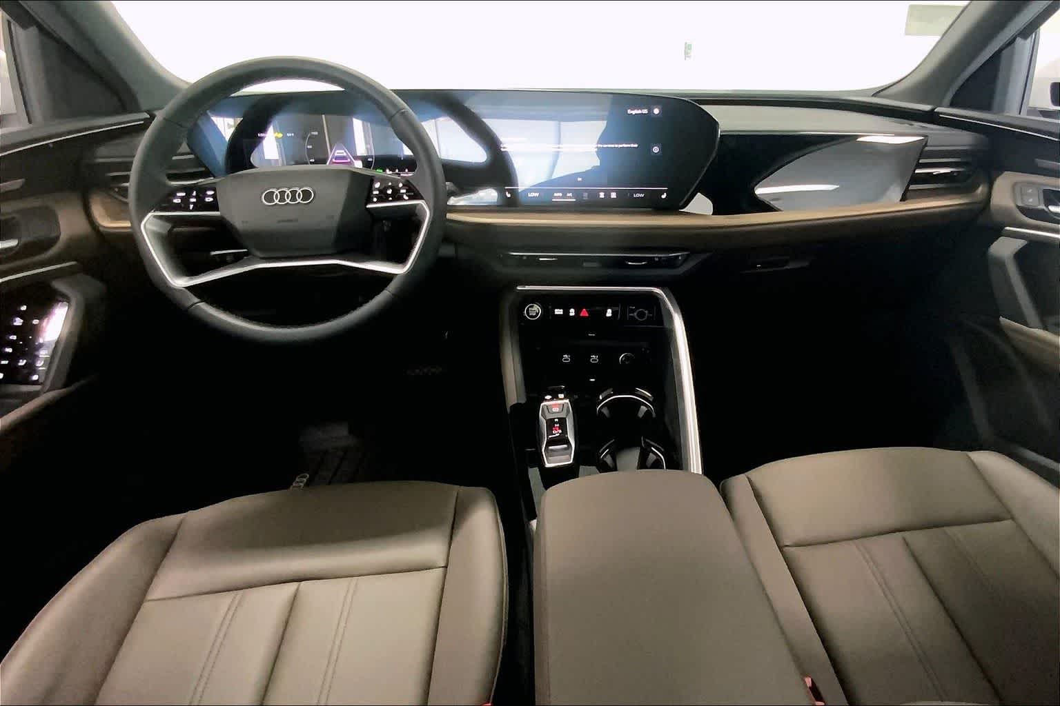 Thumbnail: 2025 Audi Q5 - 8