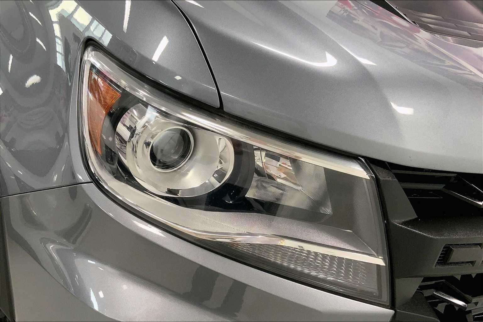 Thumbnail: 2022 Chevrolet Colorado - 28