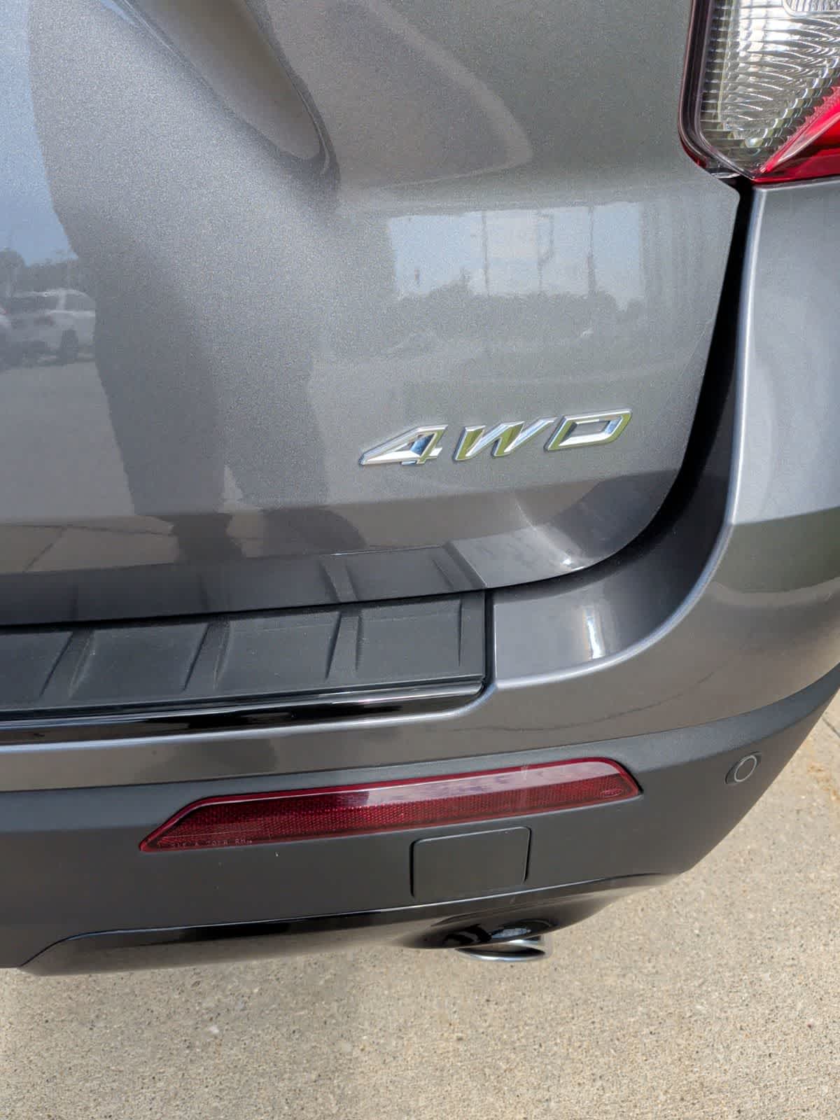 Thumbnail: 2022 Ford Explorer - 5
