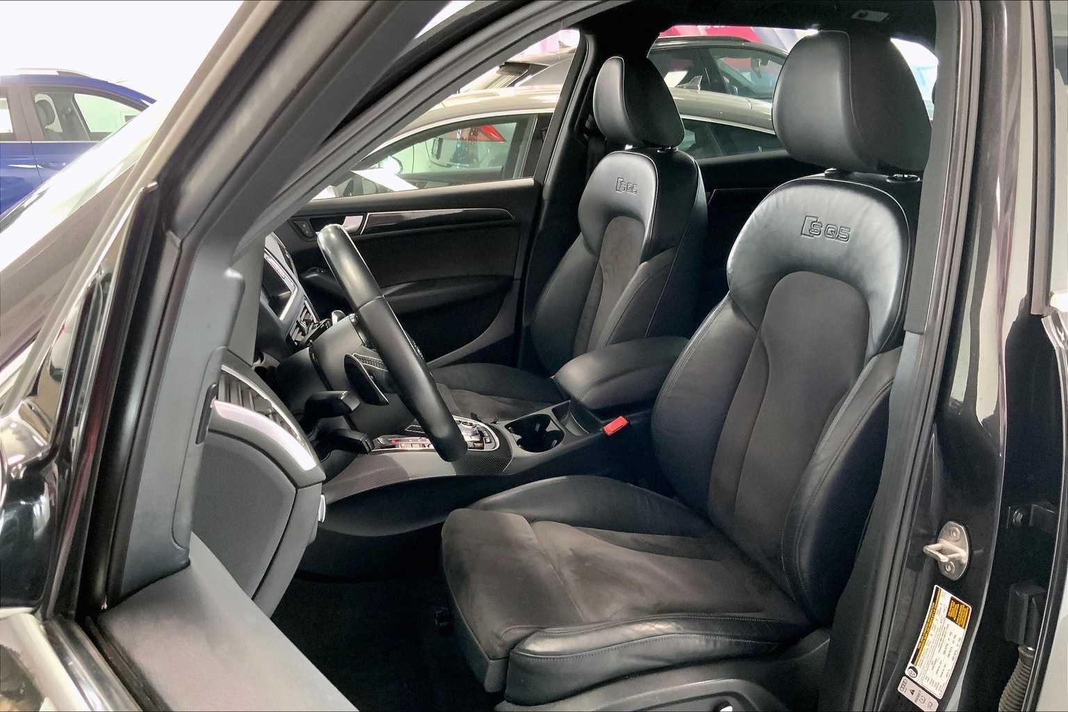 Thumbnail: 2015 Audi SQ5 - 10