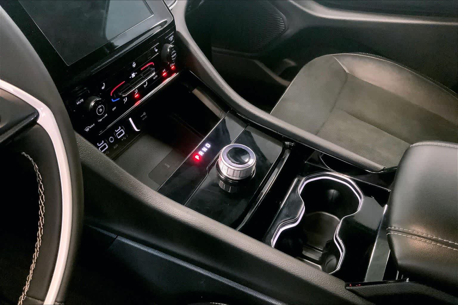 Thumbnail: 2023 Jeep Grand Cherokee - 14