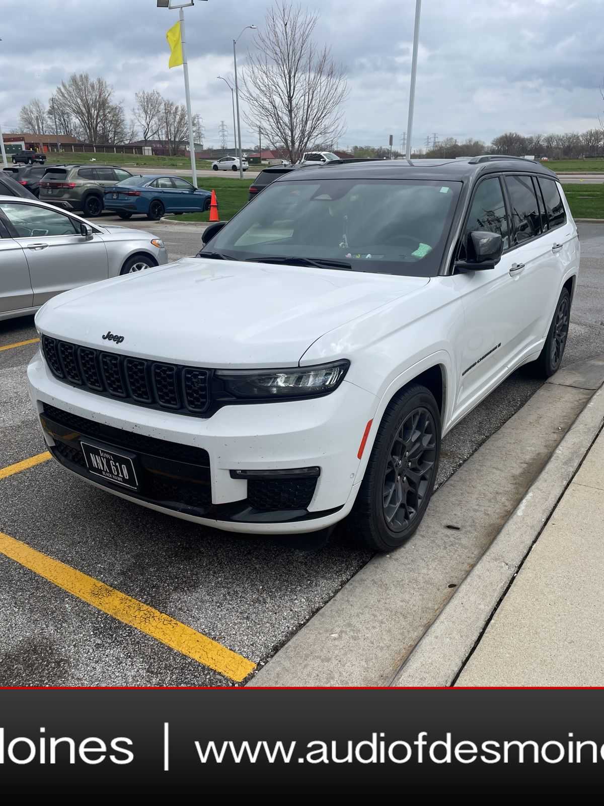 Thumbnail: 2023 Jeep Grand Cherokee - 1