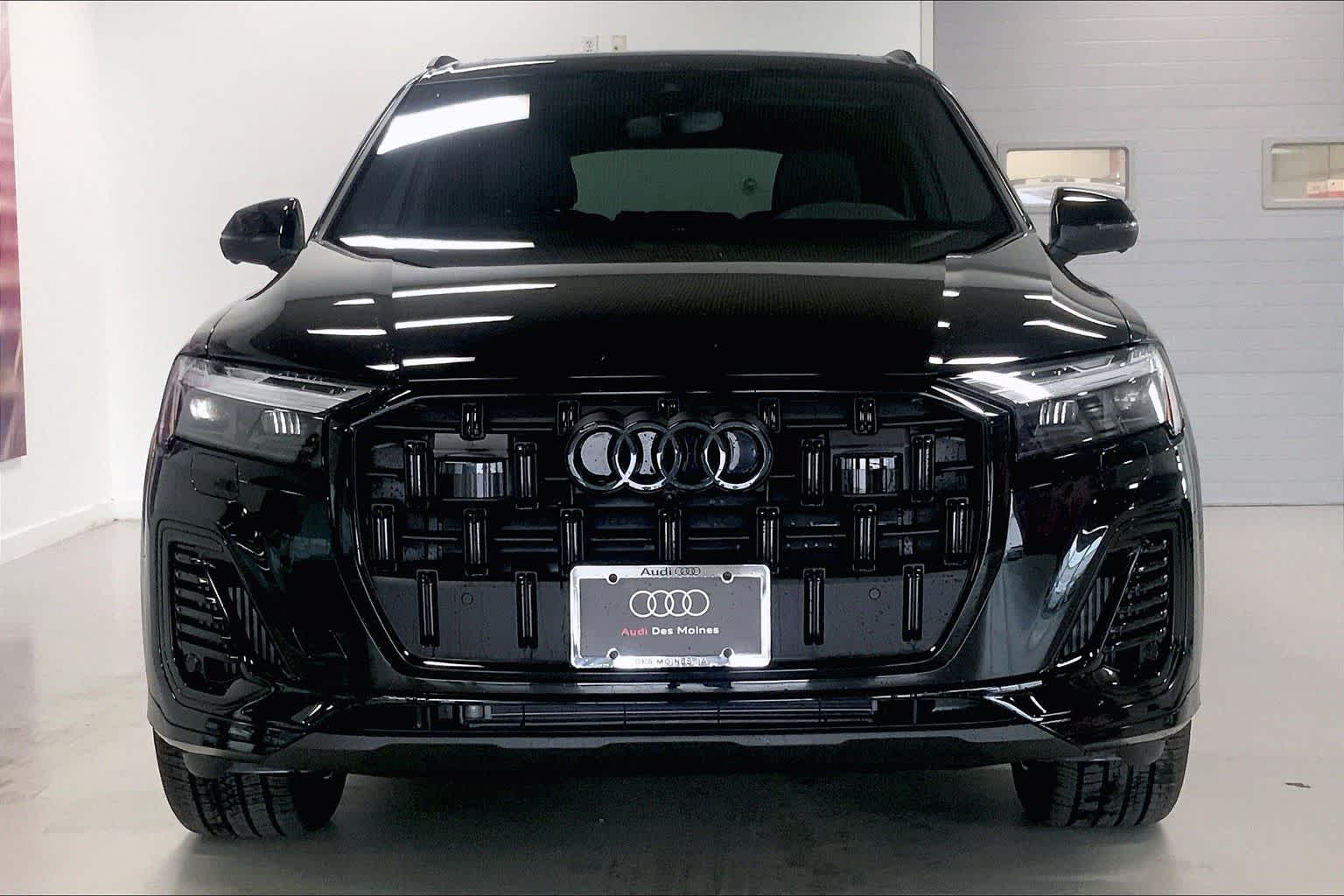 Thumbnail: 2026 Audi Q7 - 6