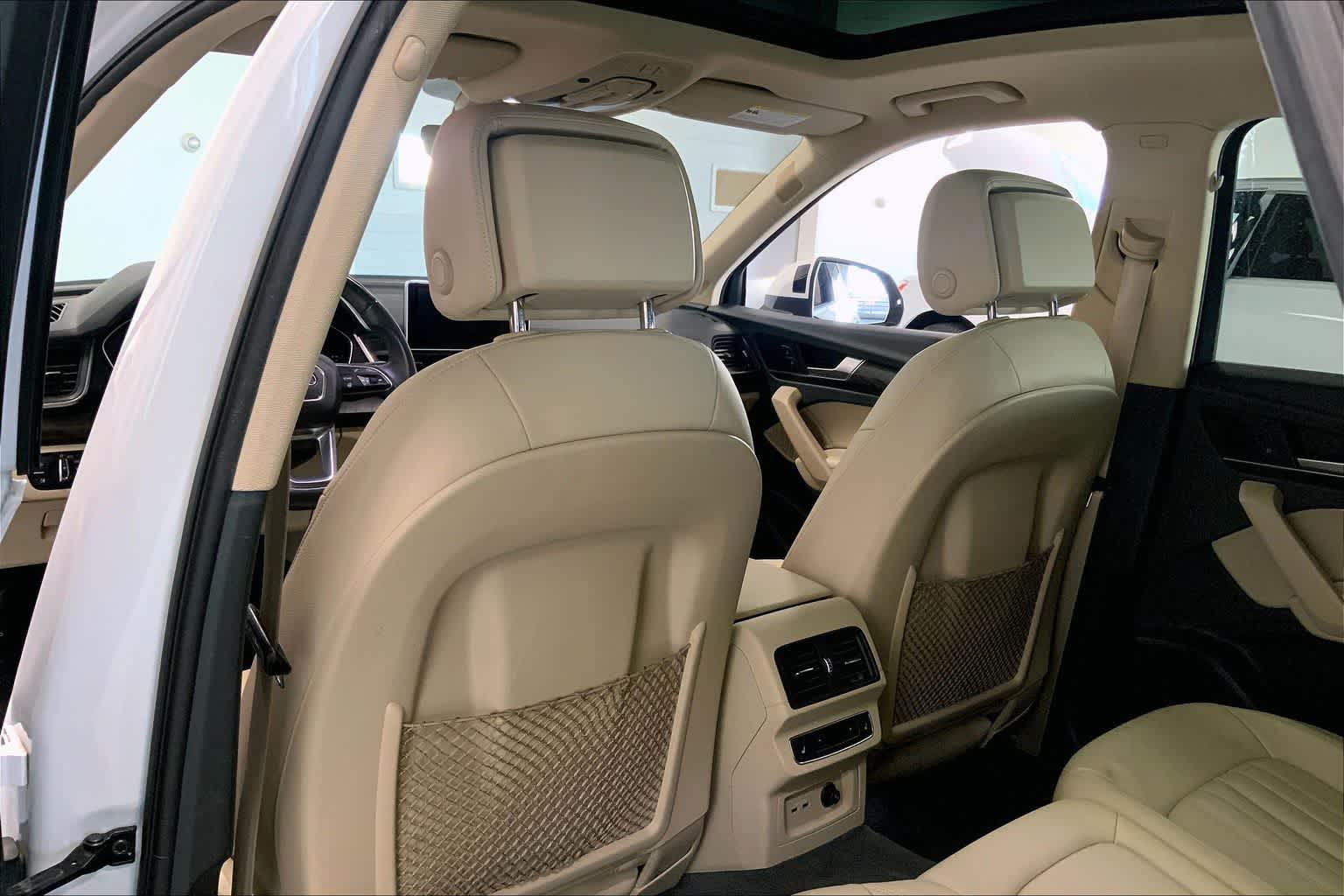 Thumbnail: 2020 Audi Q5 - 11