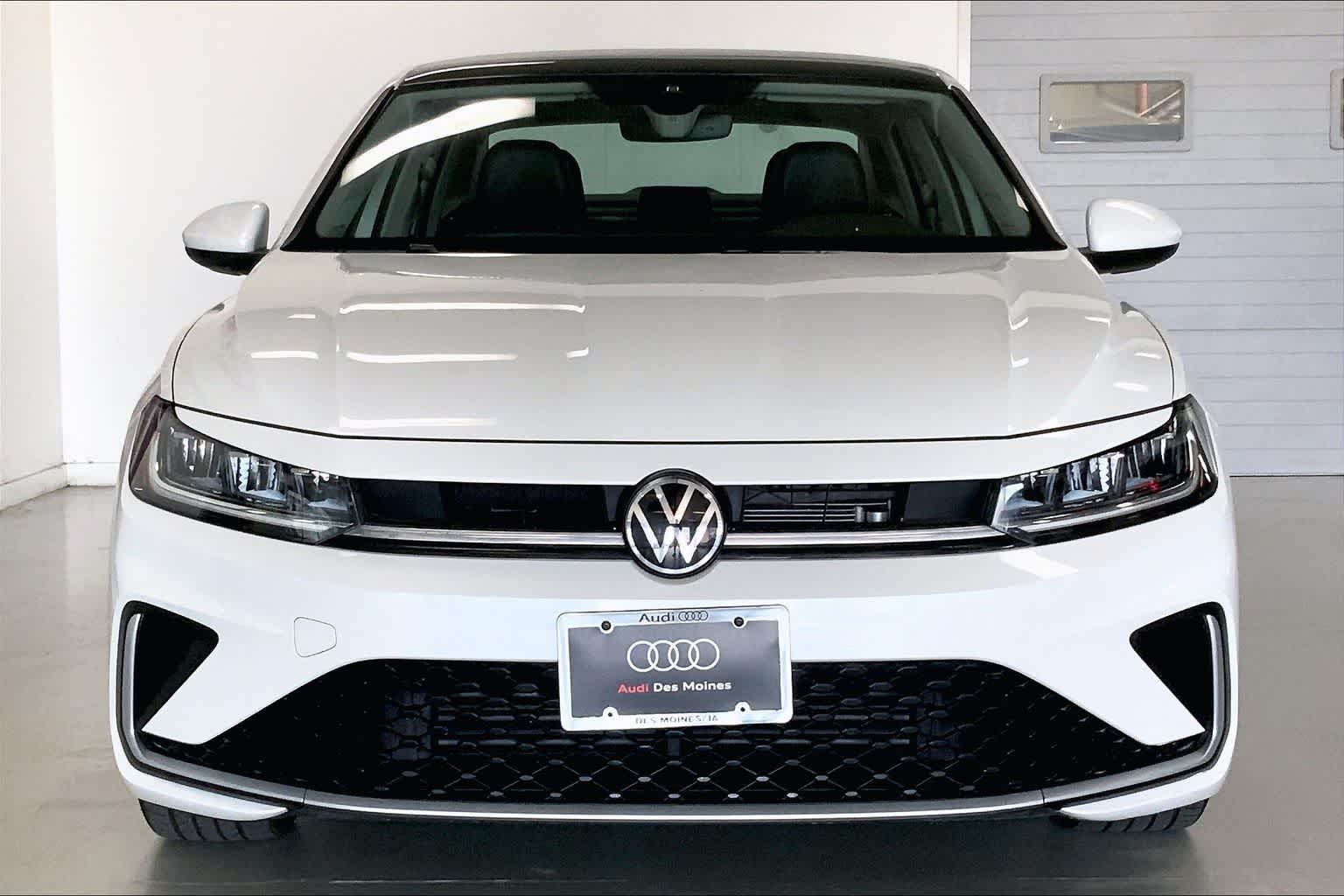Thumbnail: 2025 Volkswagen Jetta - 6