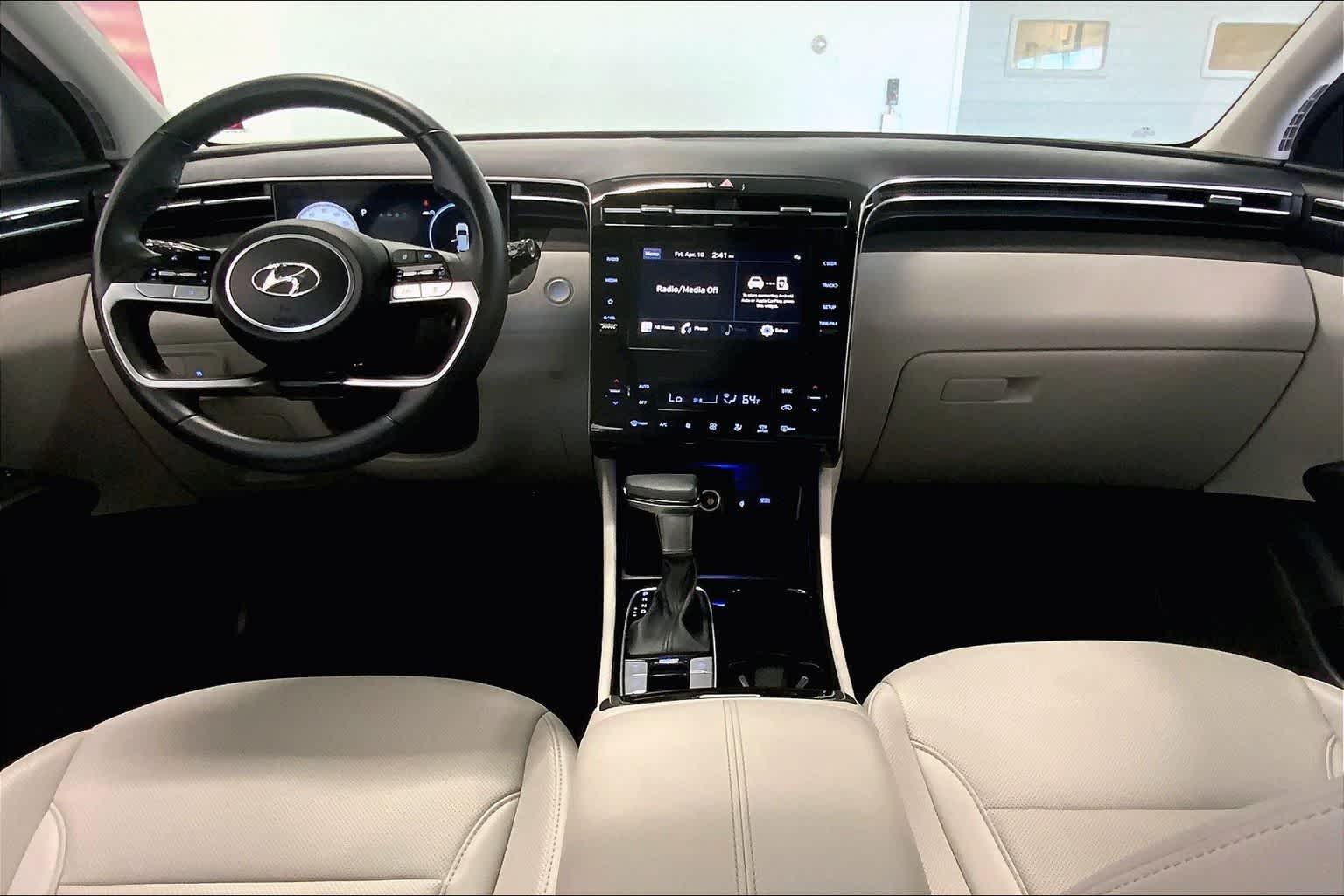 Thumbnail: 2023 Hyundai Tucson - 9