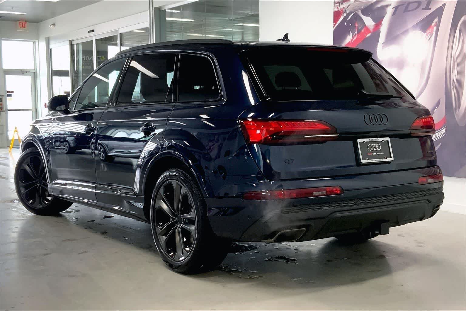 Thumbnail: 2026 Audi Q7 - 4