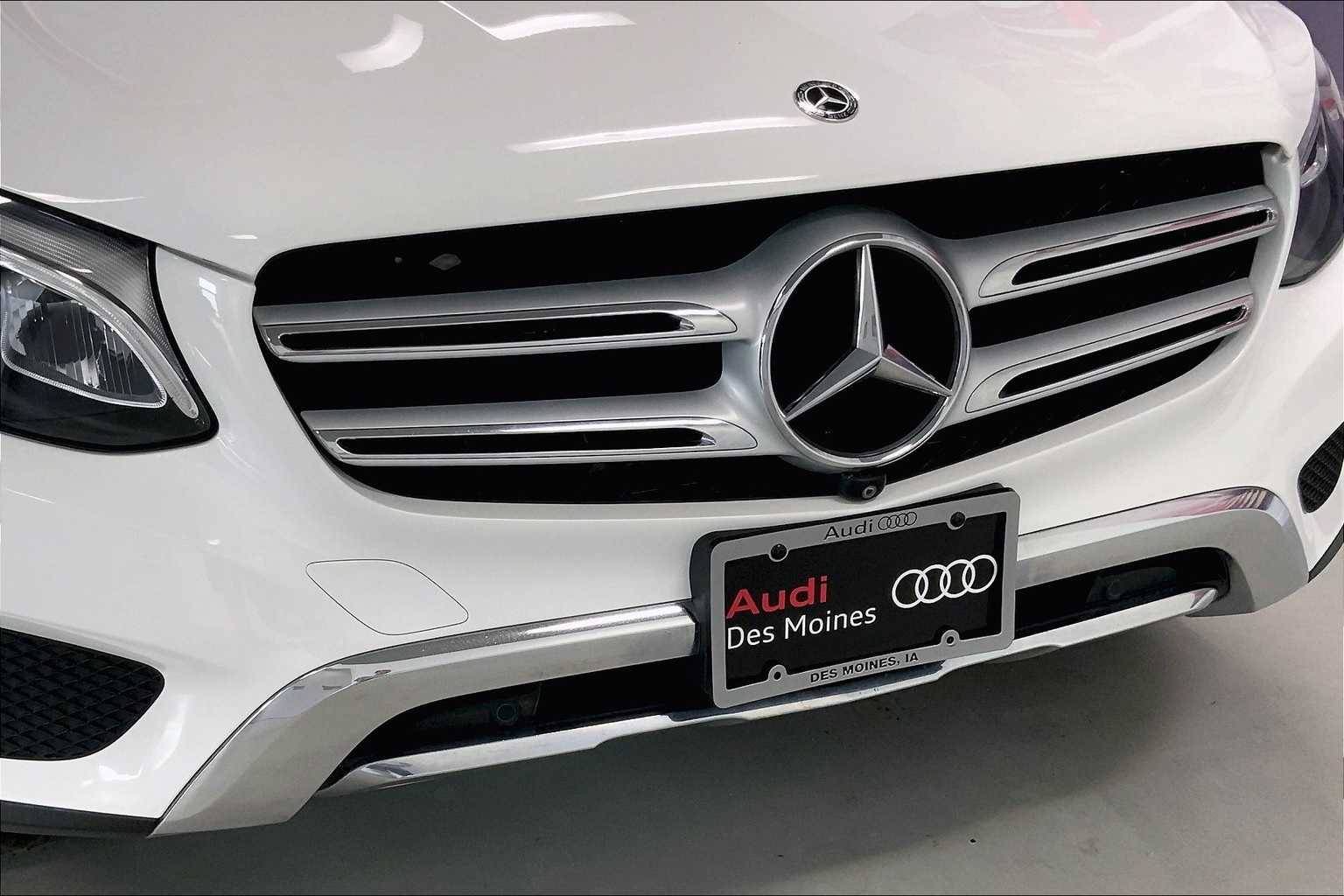 Thumbnail: 2018 Mercedes-Benz GLC - 30