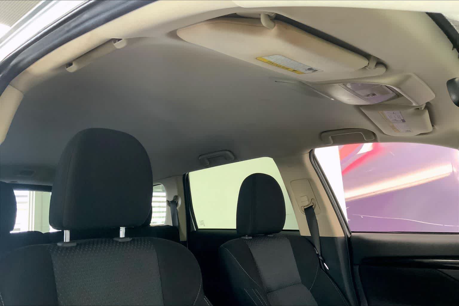 Thumbnail: 2020 Mitsubishi Outlander - 27