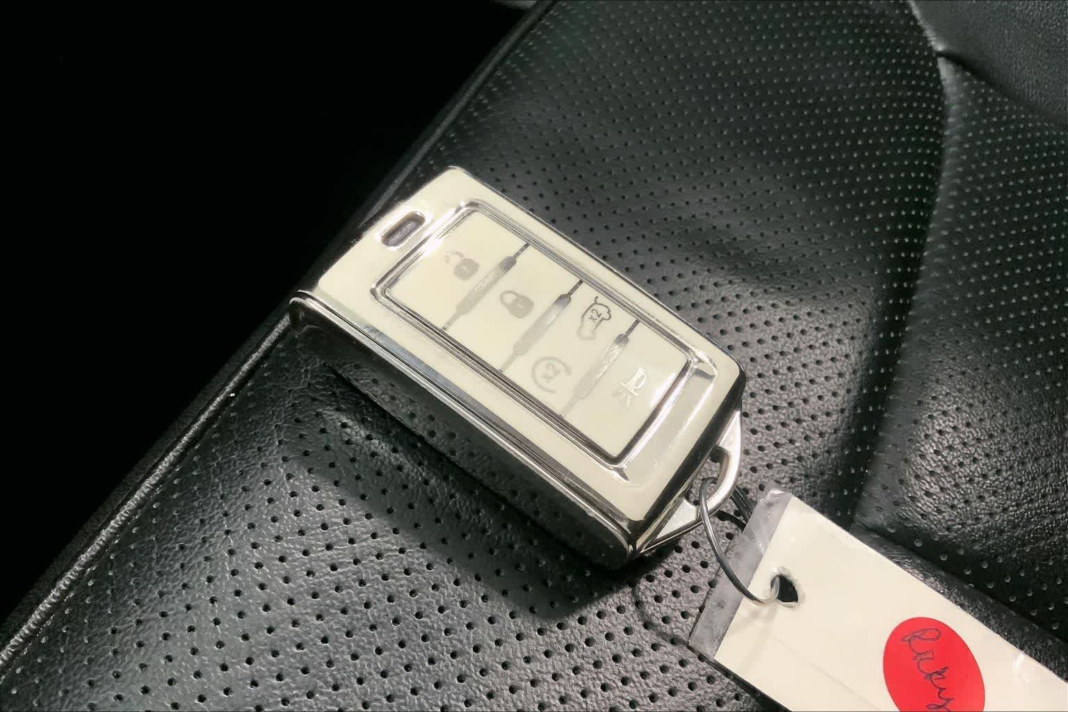 Thumbnail: 2023 Jeep Grand Cherokee - 17