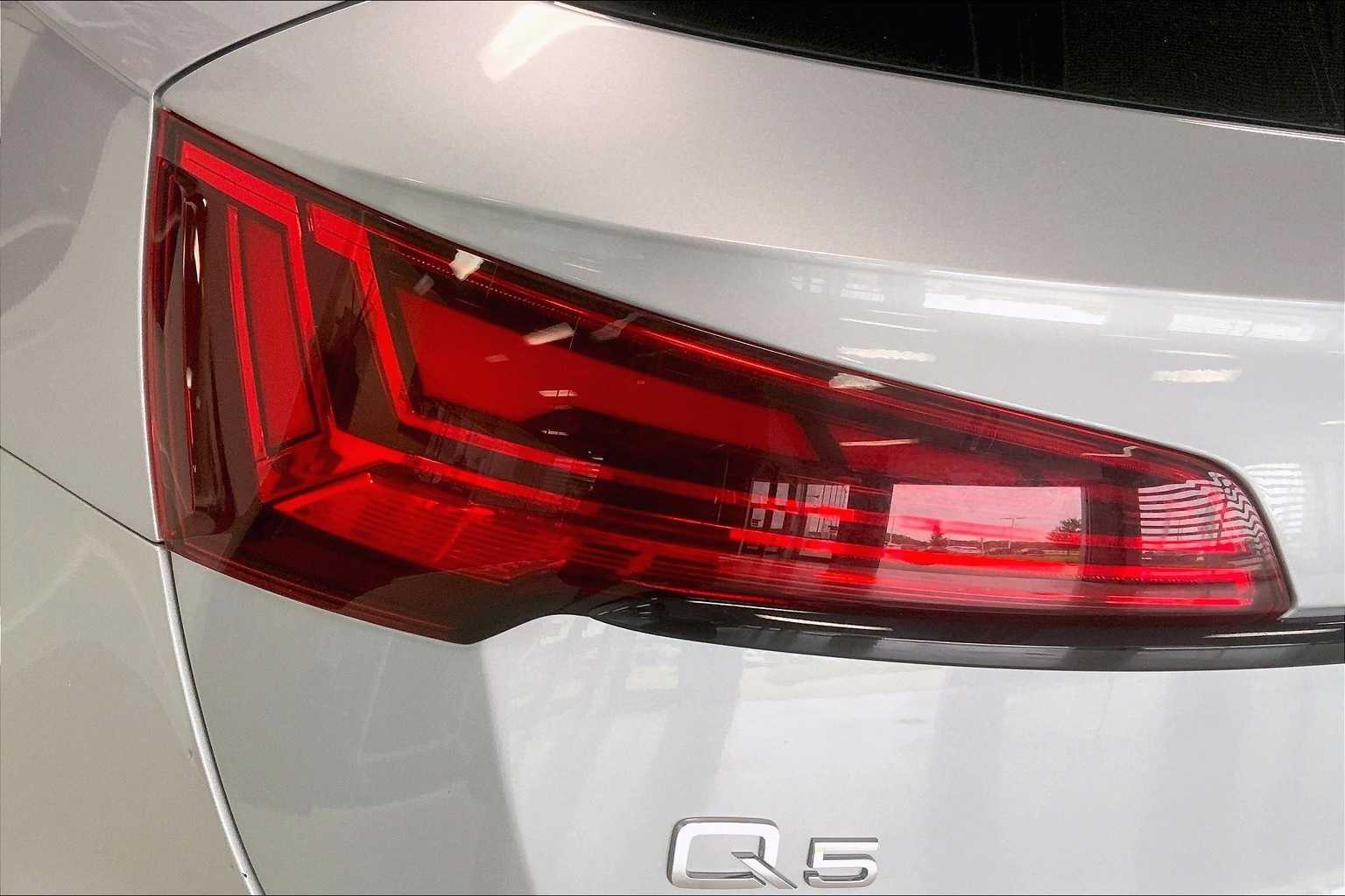 Thumbnail: 2025 Audi Q5 - 27
