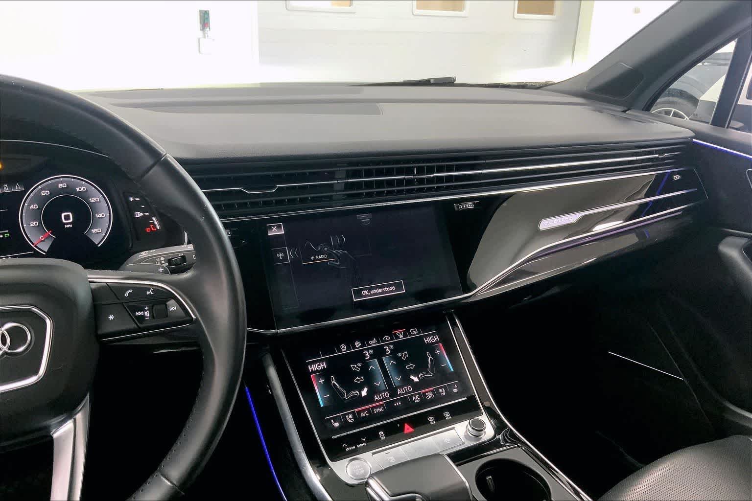 Thumbnail: 2020 Audi Q7 - 14