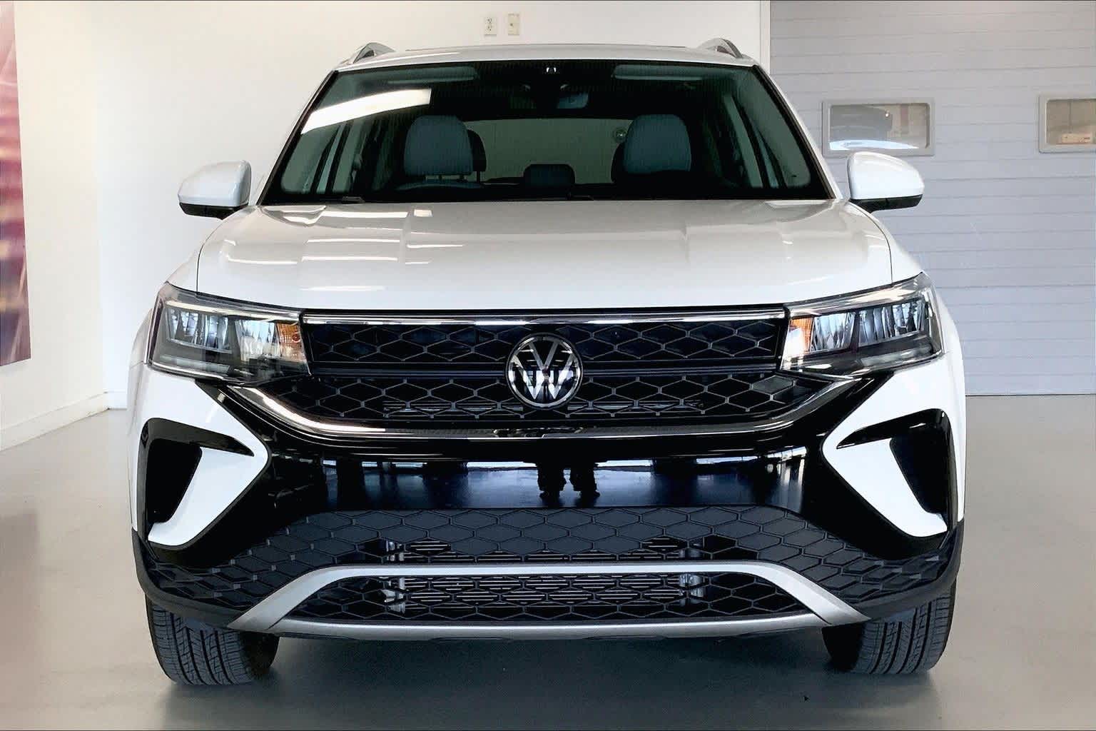 Thumbnail: 2024 Volkswagen Taos - 6