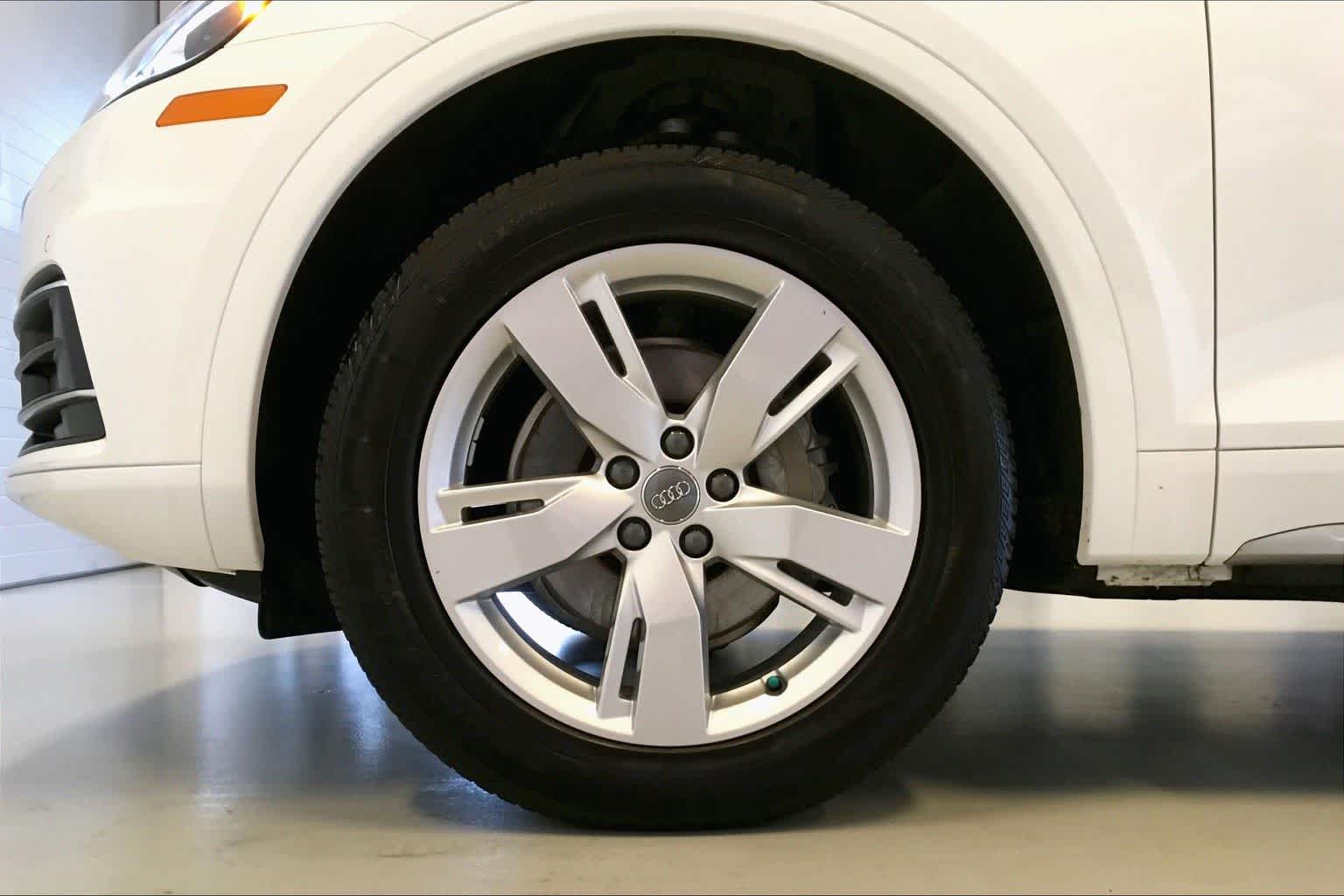 Thumbnail: 2019 Audi Q5 - 8