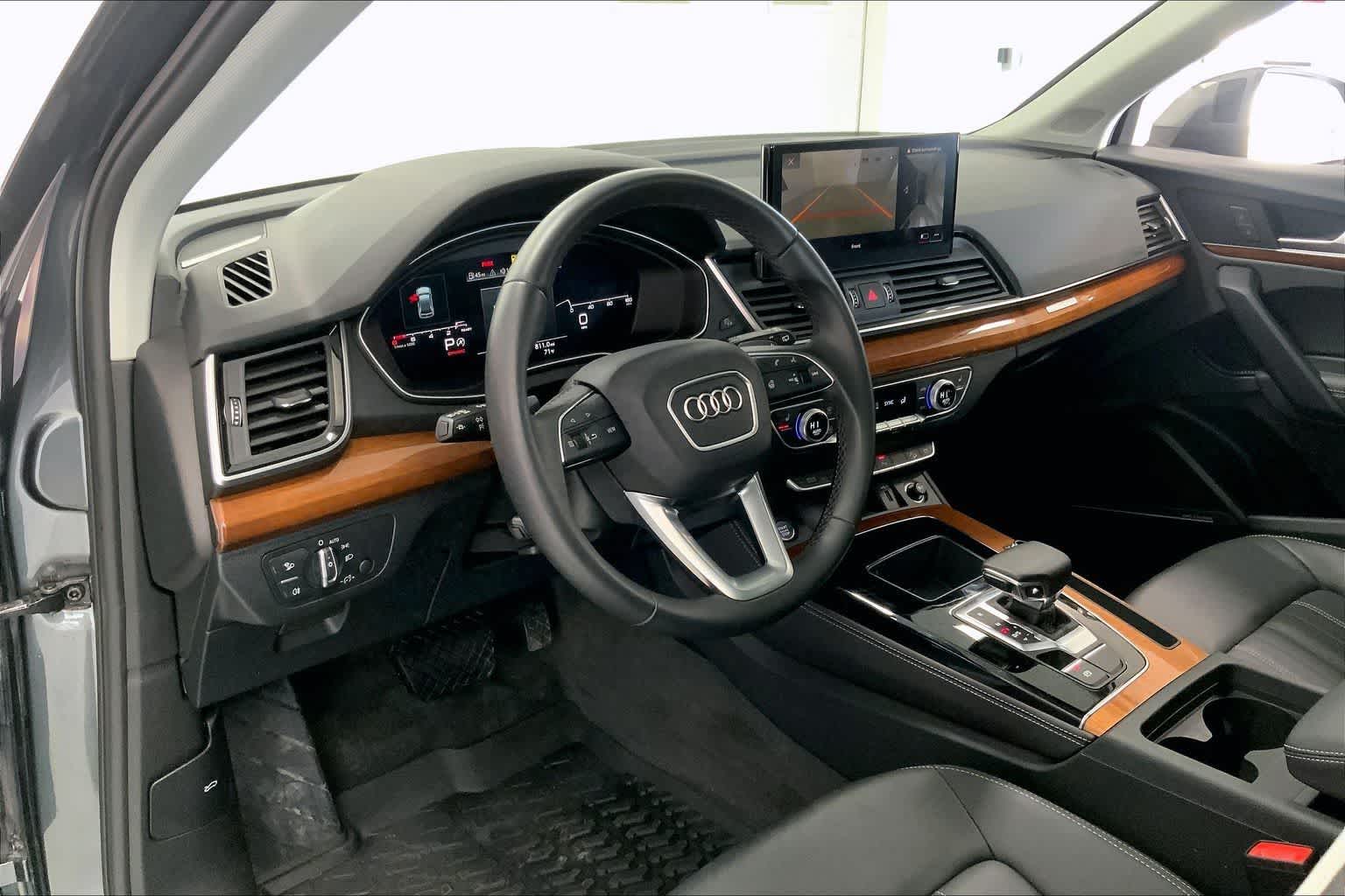 Thumbnail: 2023 Audi Q5 - 2
