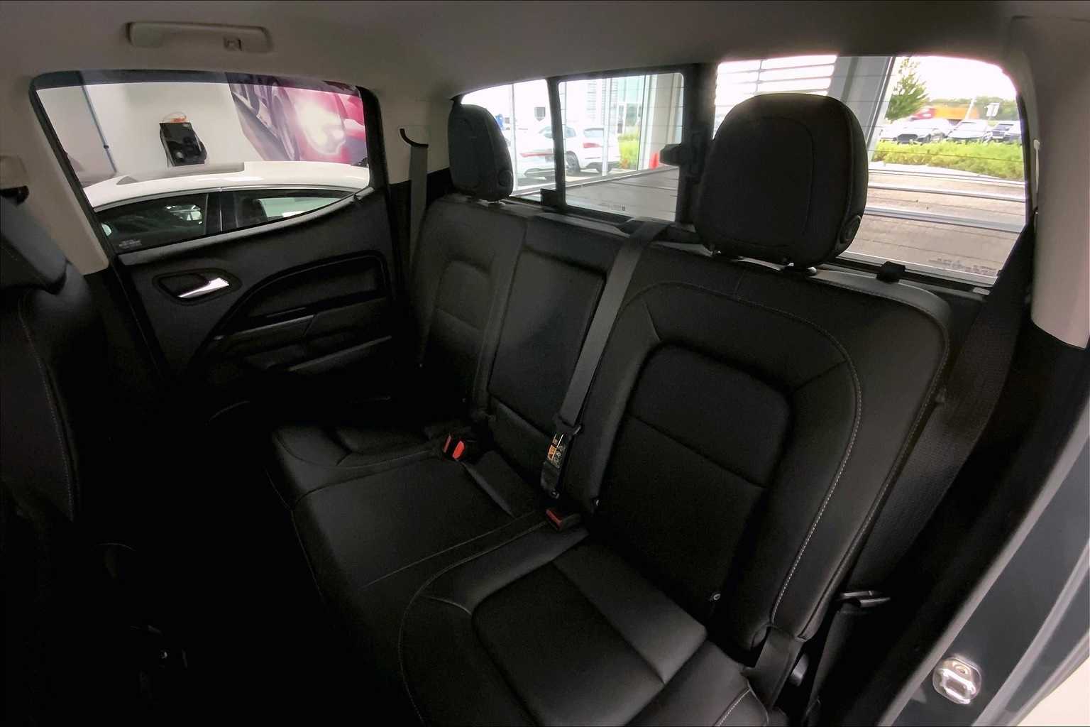 Thumbnail: 2022 Chevrolet Colorado - 27