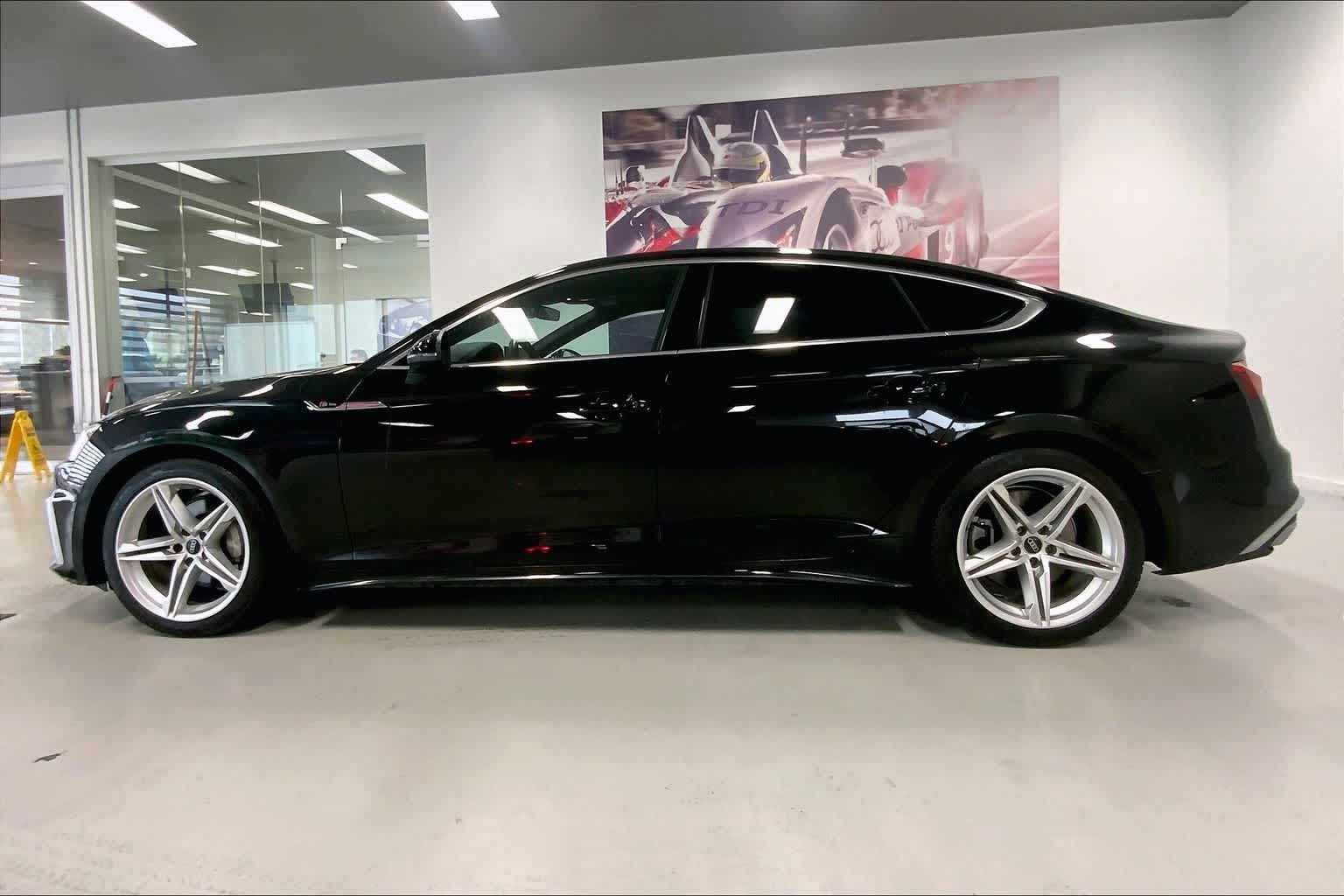 Thumbnail: 2021 Audi A5 - 3