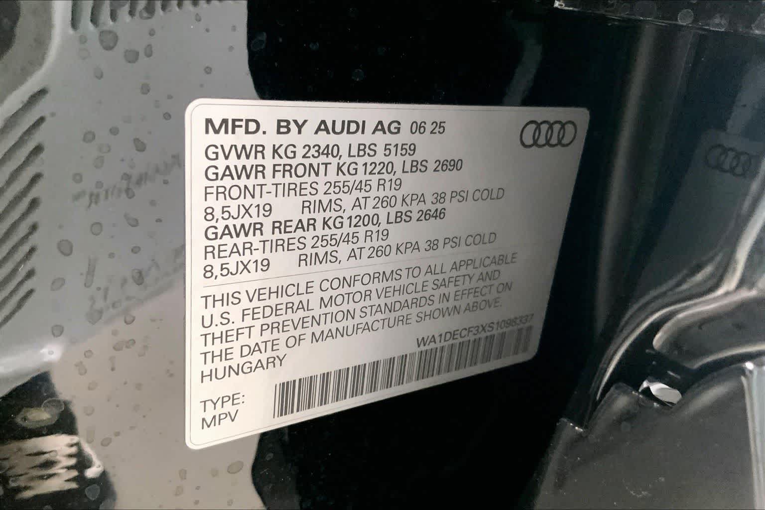 Thumbnail: 2025 Audi Q3 - 21