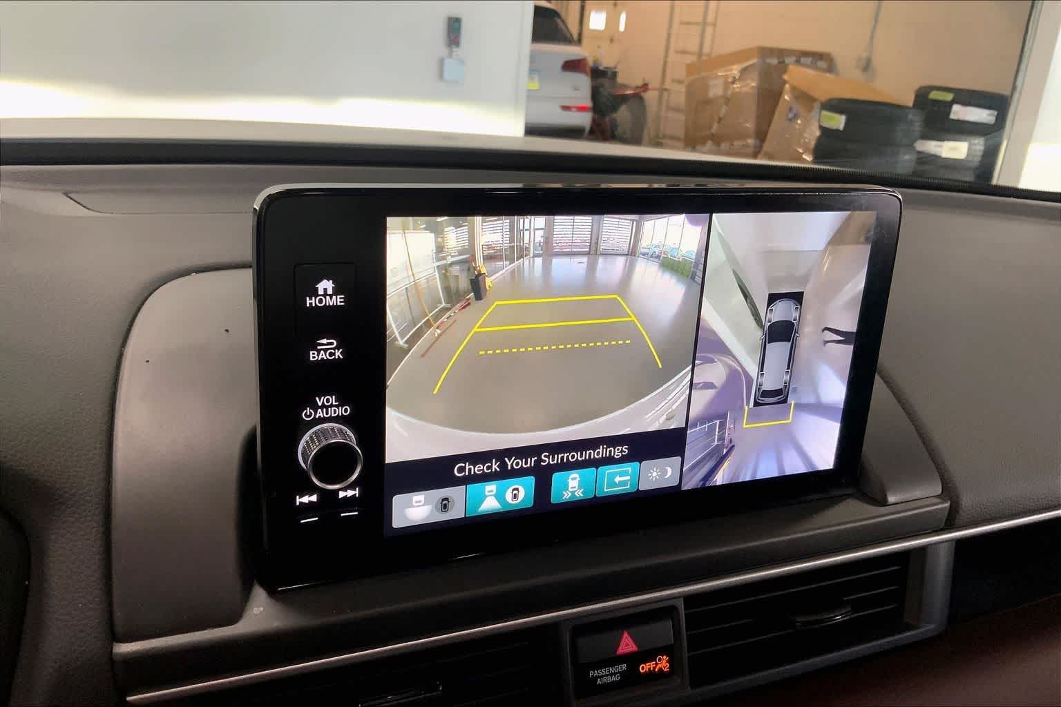 Thumbnail: 2024 Honda Pilot - 23