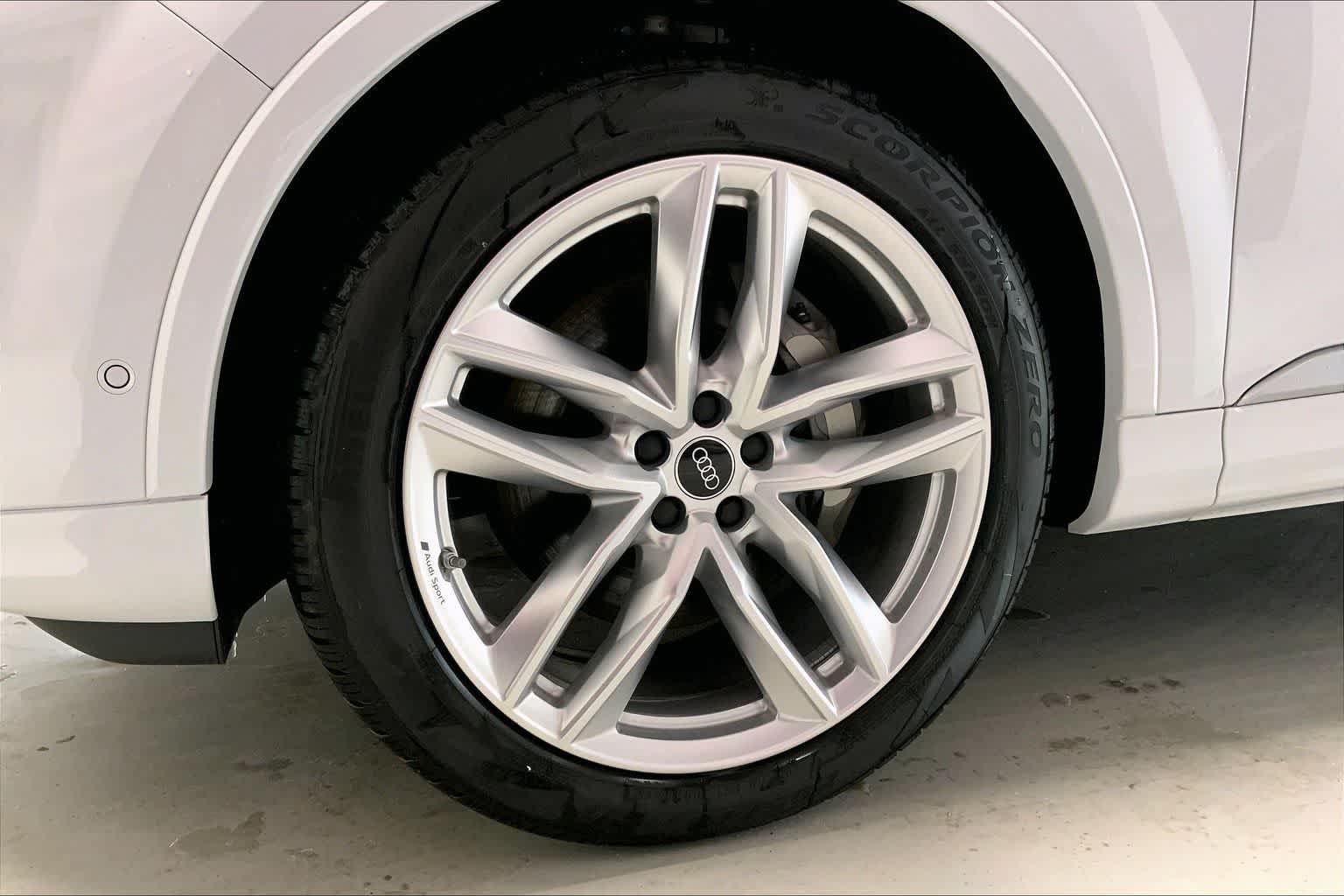 Thumbnail: 2025 Audi Q7 - 8