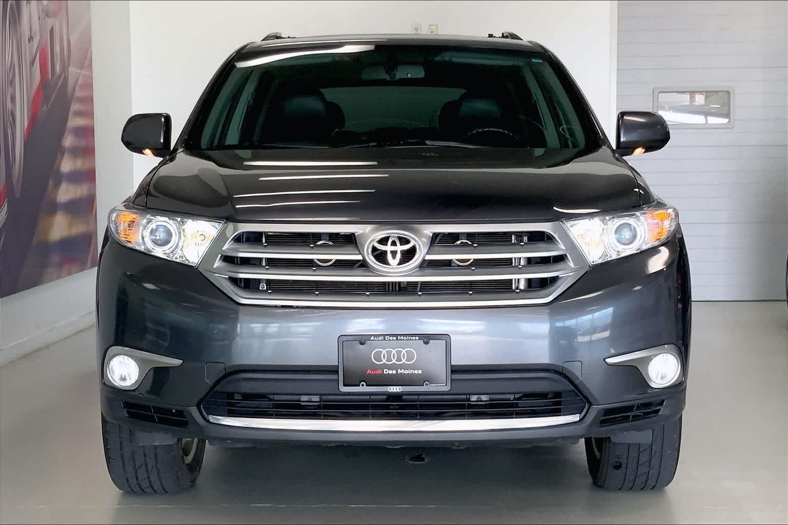 Thumbnail: 2011 Toyota Highlander - 6