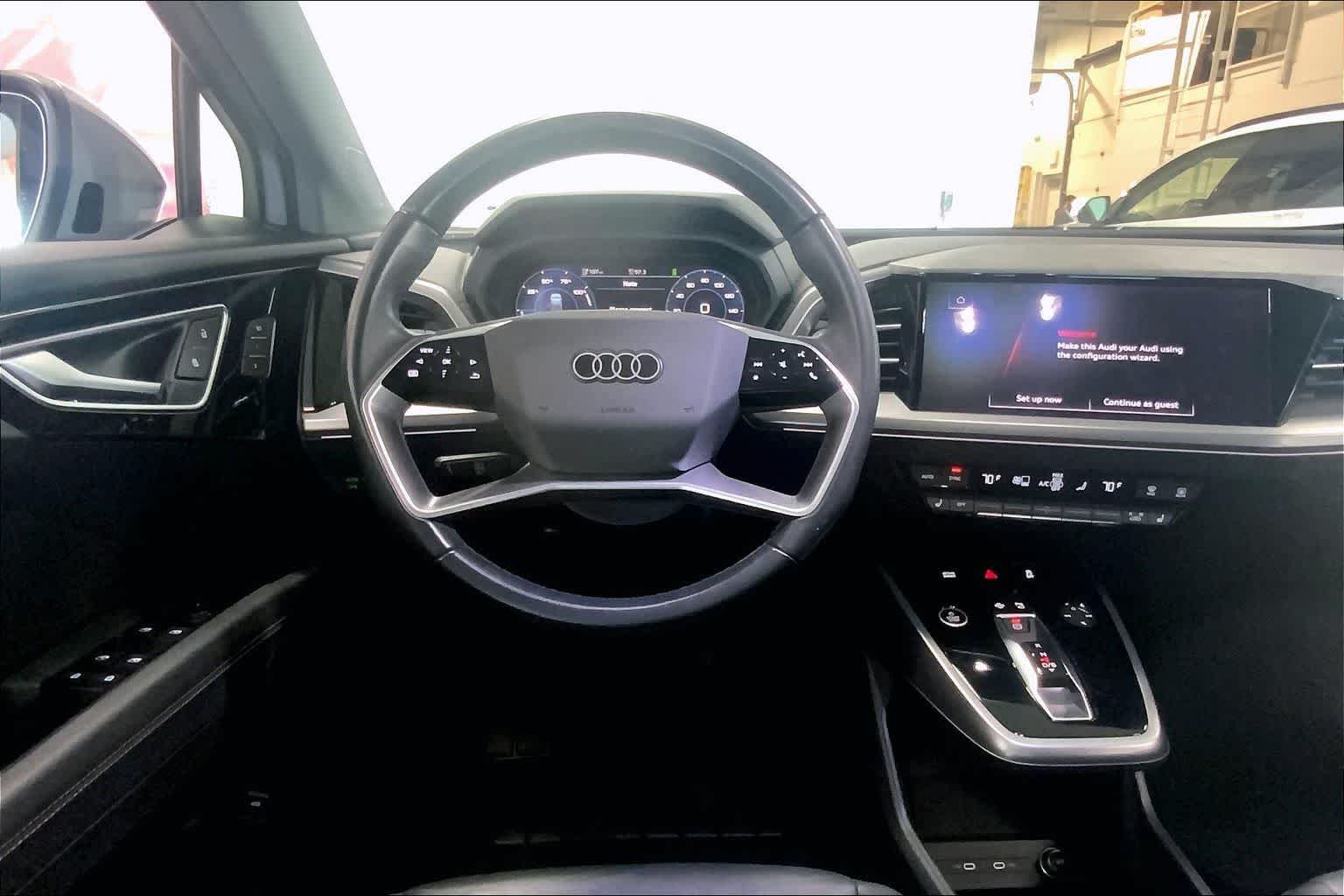 Thumbnail: 2023 Audi Q4 e-tron - 13