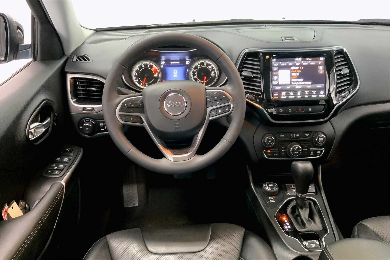 Thumbnail: 2022 Jeep Cherokee - 13