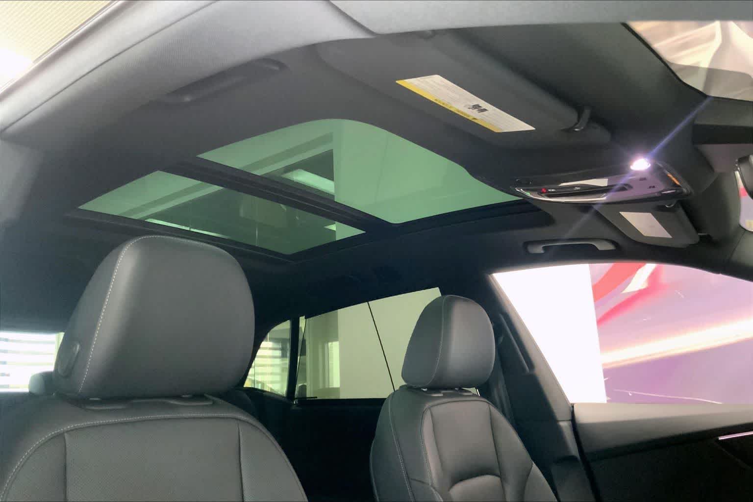 Thumbnail: 2022 Audi Q8 - 26